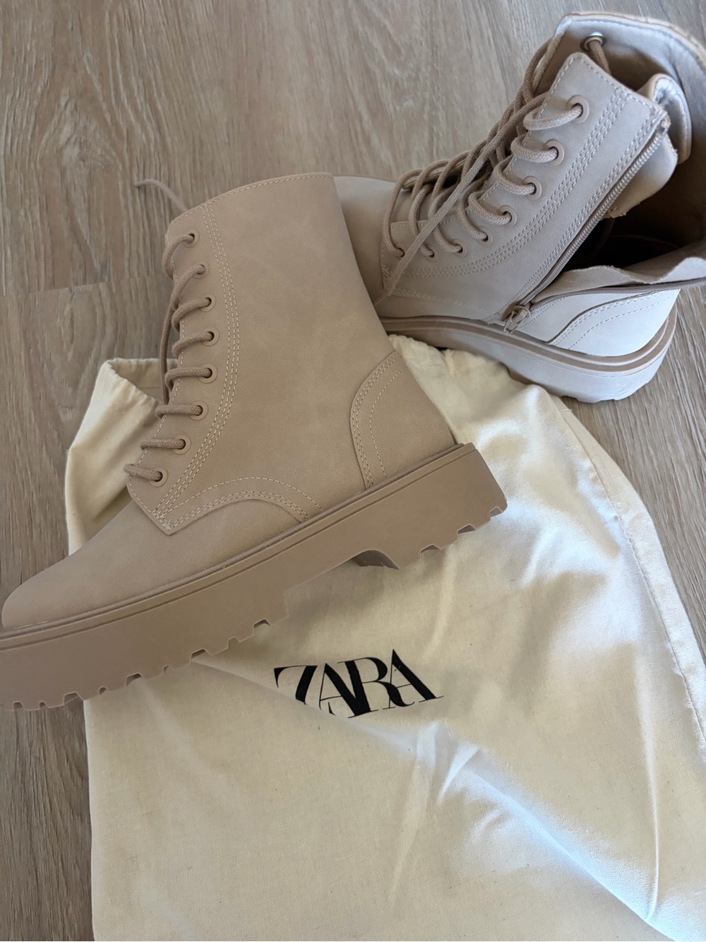 Zara Lace-Up Combat Boots in Light Beige, kids size 2 NEW